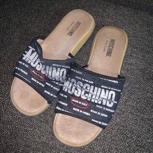 Moschino slides